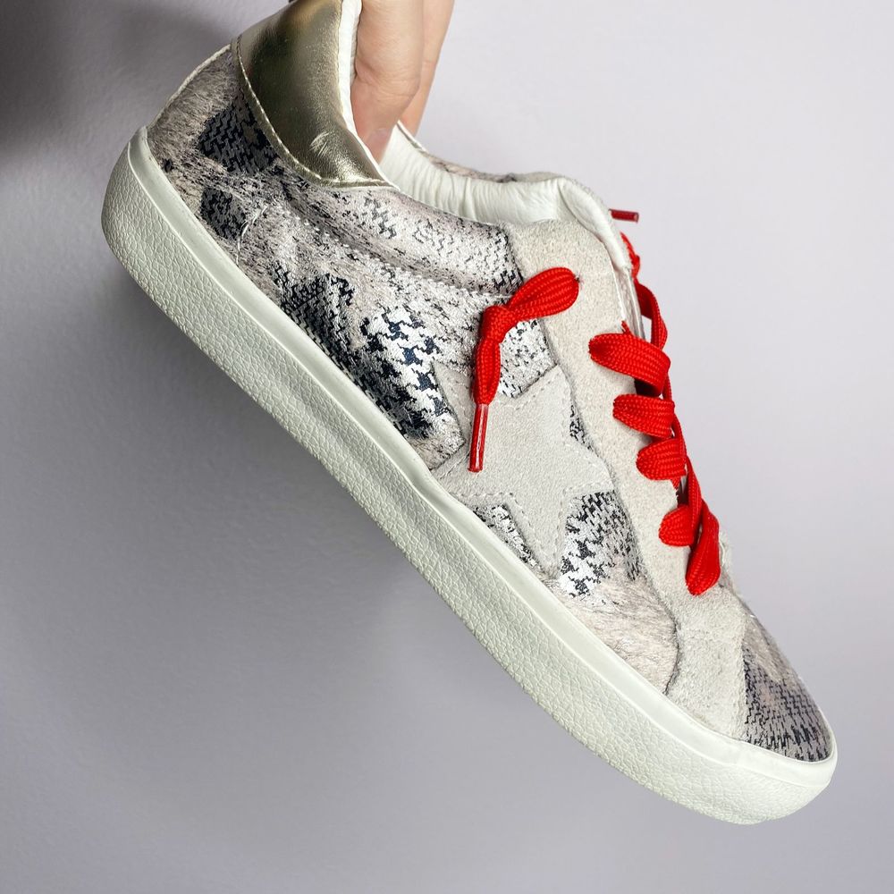 STEVE MADDEN Philosophy Multi-Print Sneakers